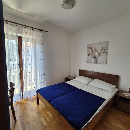 Villa Ela Postira Bagian luar foto