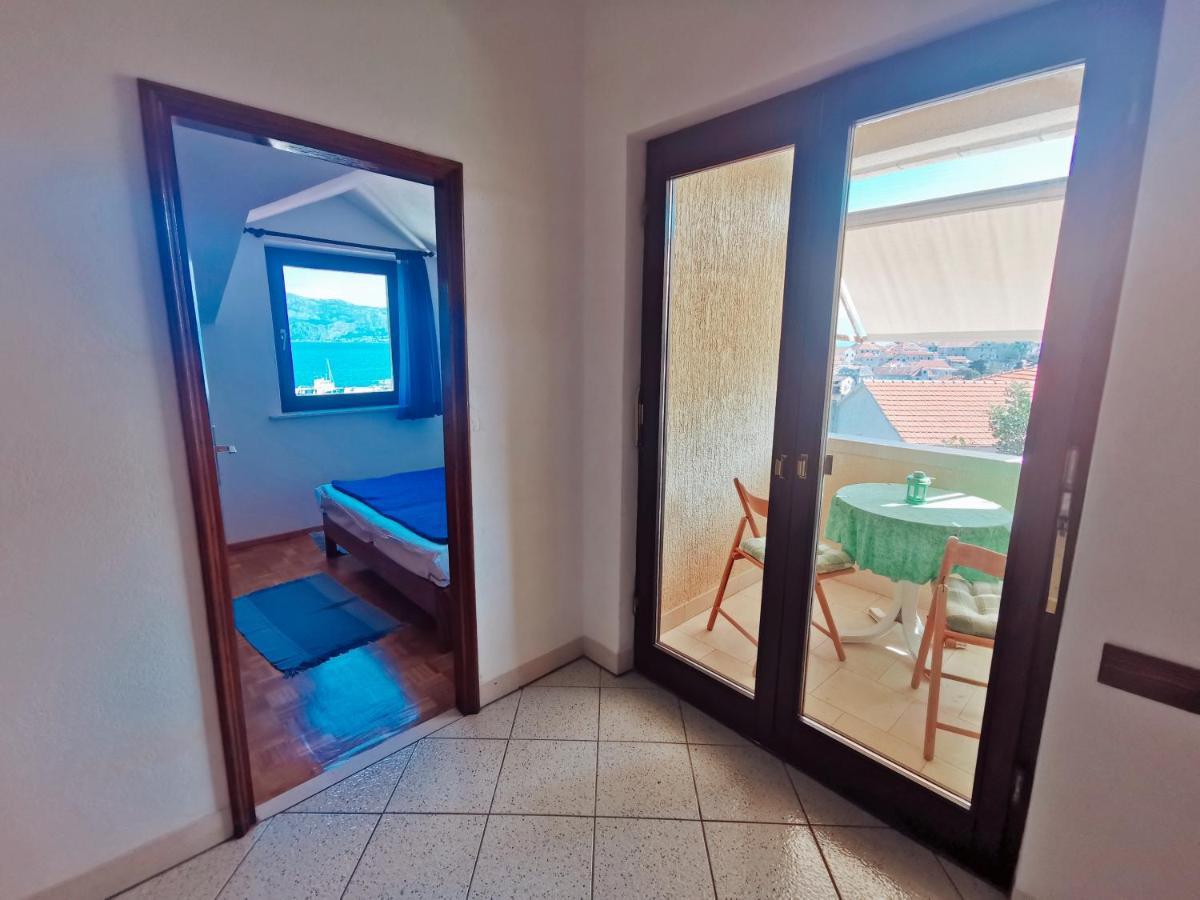 Villa Ela Postira Bagian luar foto