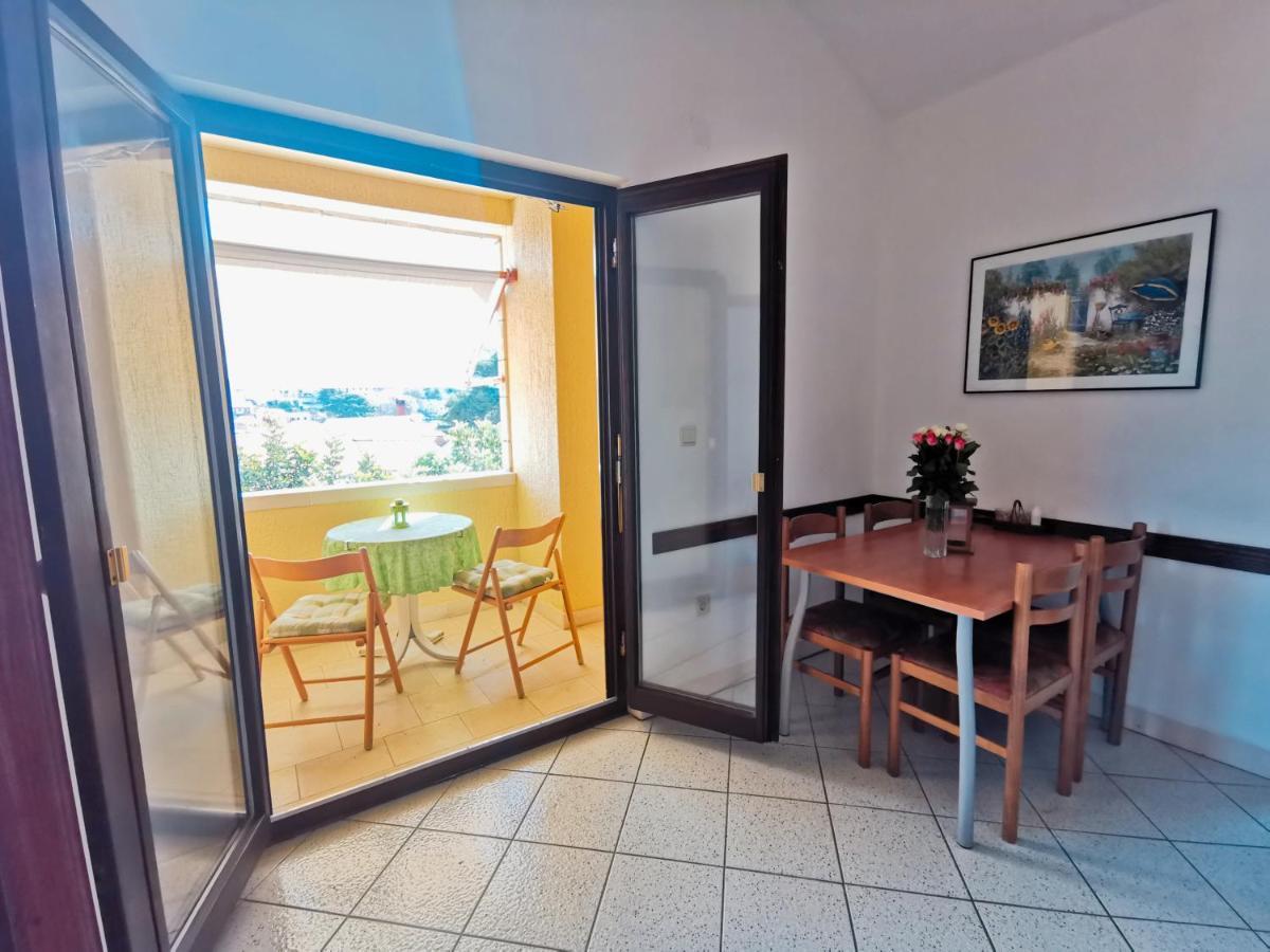 Villa Ela Postira Bagian luar foto