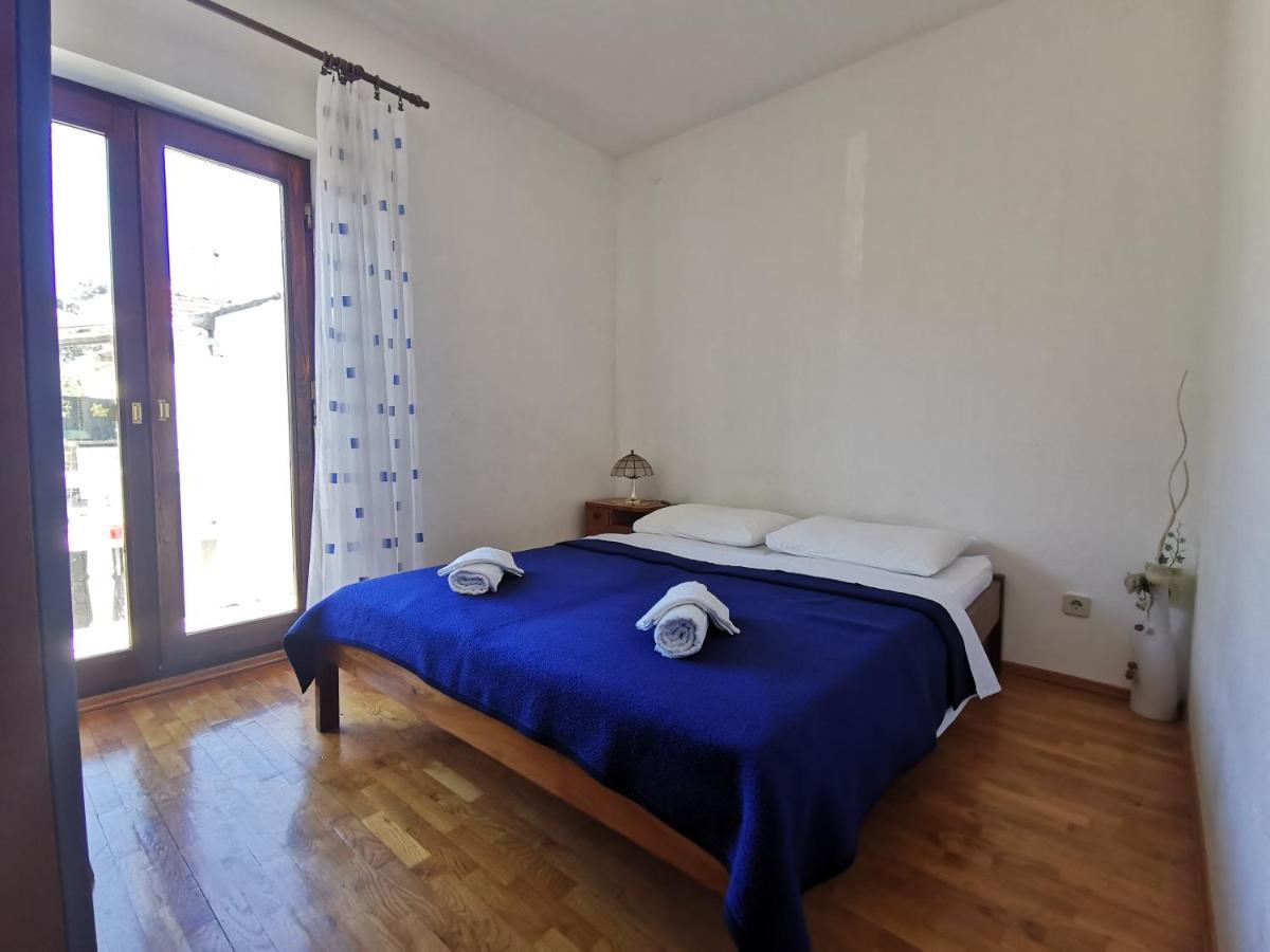 Villa Ela Postira Bagian luar foto