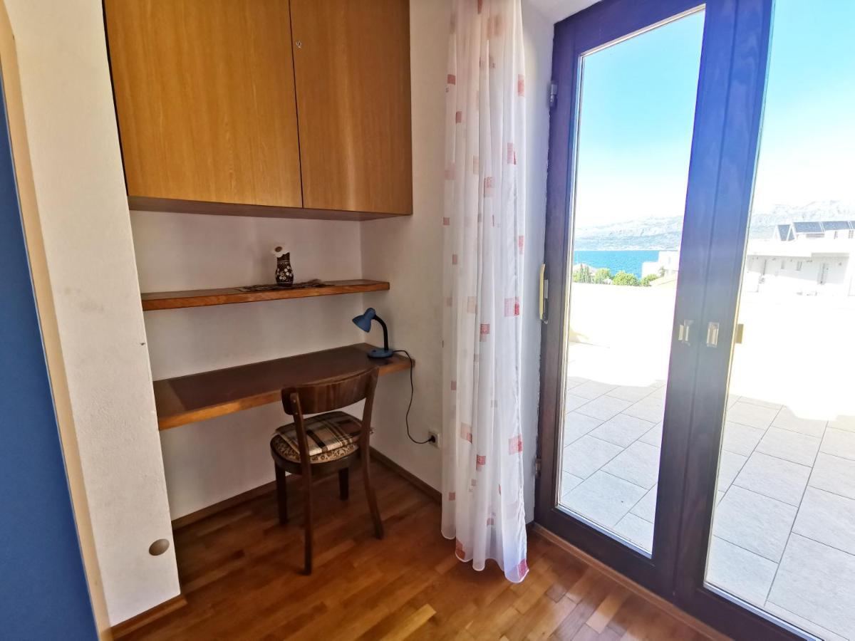Villa Ela Postira Bagian luar foto